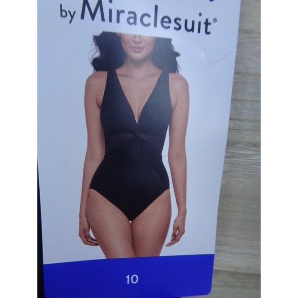 Miradonna by Miraclesuit Womens Swimsuit Black‎ Twist With Mesh Slimming 10 - Picture 5 of 6